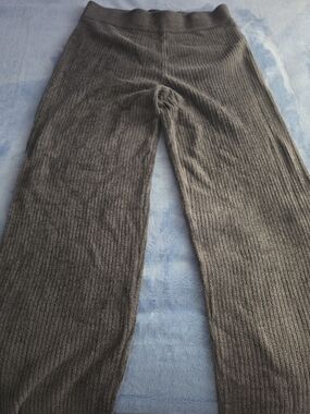 Barefoot Dreams Ribbed Knit Boot Cut Pants in Dark Gray